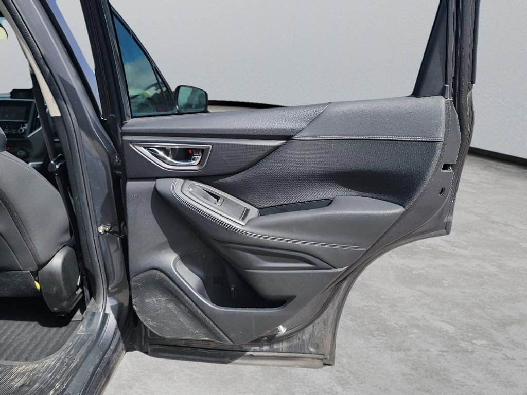 Used 2022 Subaru Forester Premium AWD/4WD image 28