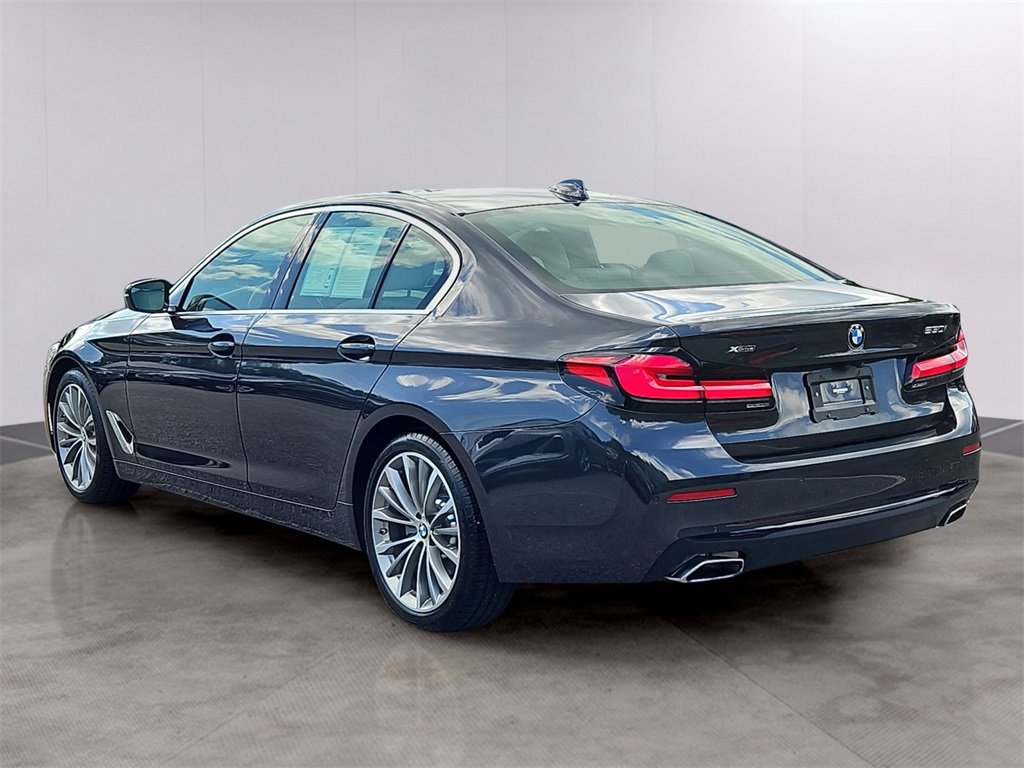 Used 2022 BMW 530i xDrive w/ Premium Package image 6