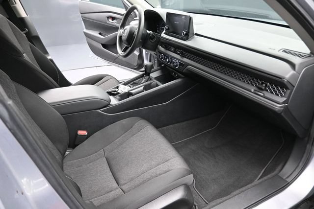 Certified 2025 Honda Accord LX image 22