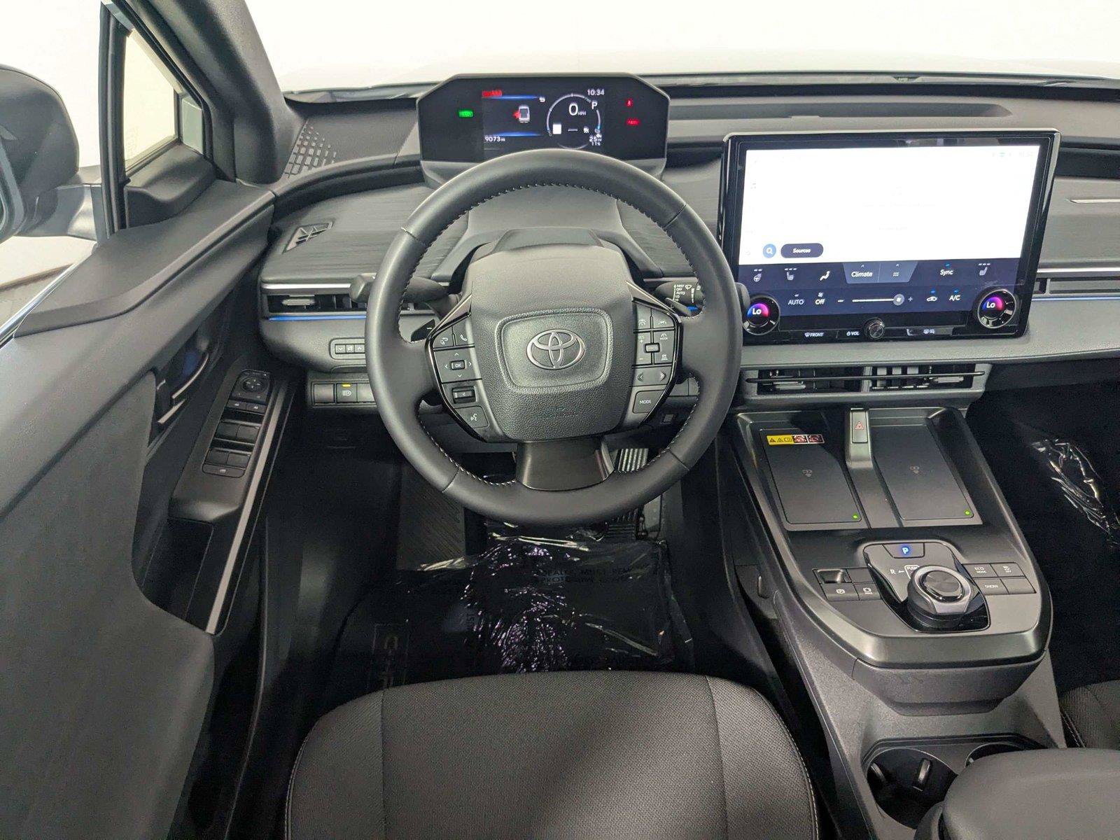 Used 2026 Toyota C-HR AWD/4WD image 37