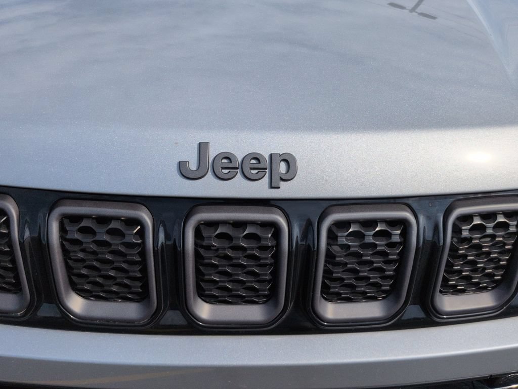 Used 2023 Jeep Compass High Altitude AWD/4WD image 11