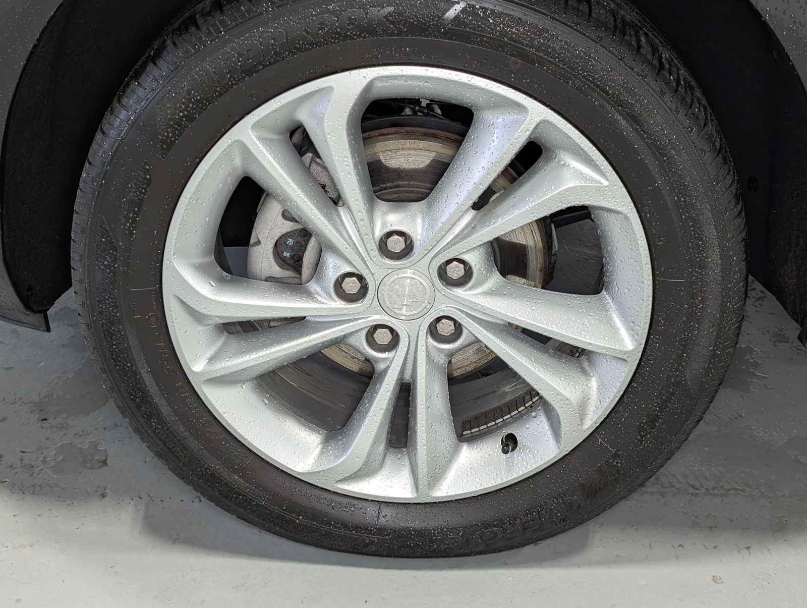 Used 2023 Buick Encore GX Preferred w/ Cold Weather Comfort Package AWD/4WD image 3