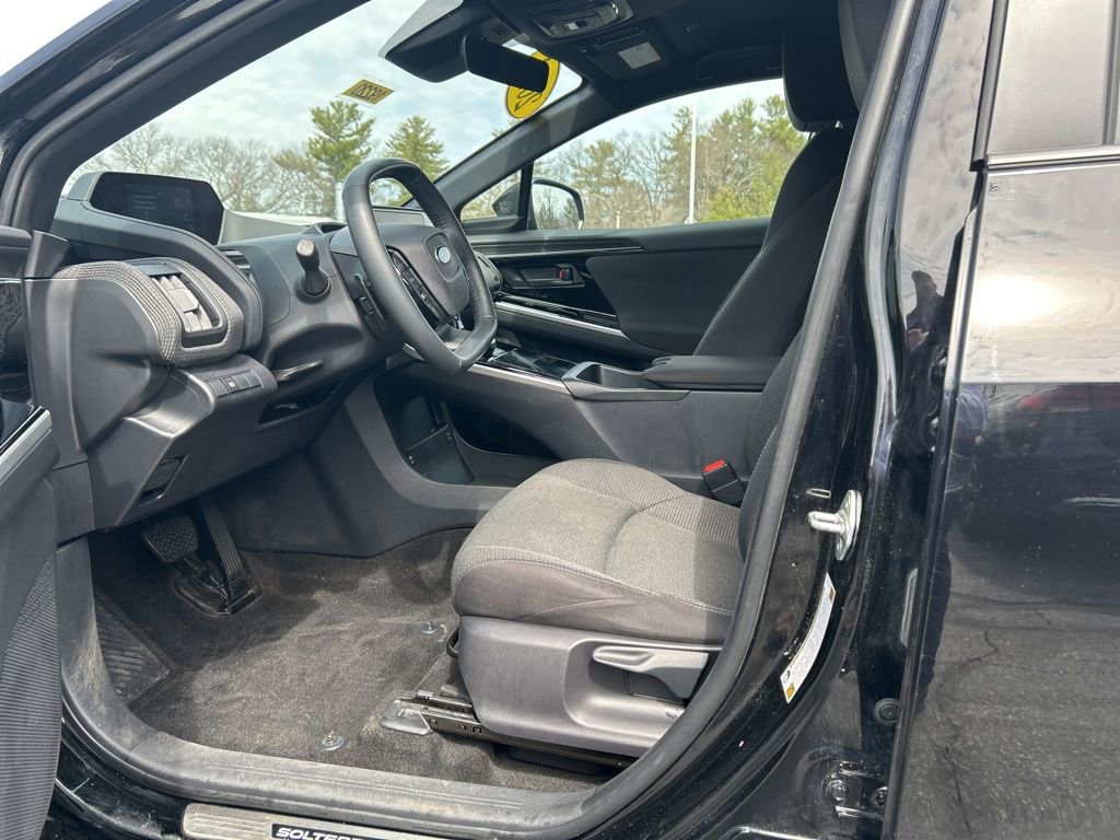 Used 2024 Subaru Solterra Premium image 13