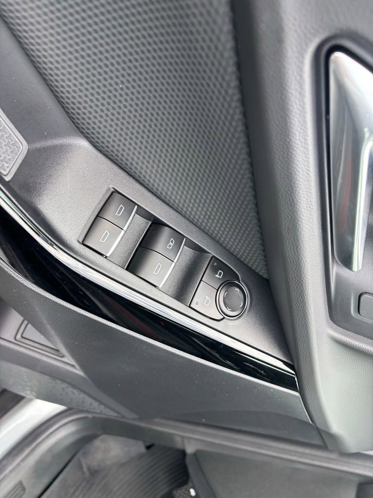 Used 2026 Chevrolet Equinox RS w/ LPO, Floor Liner Package image 22