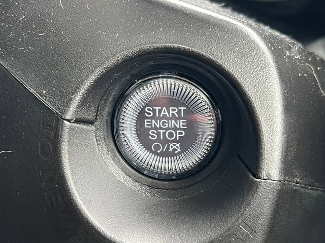 Used 2023 Jeep Renegade Latitude image 25