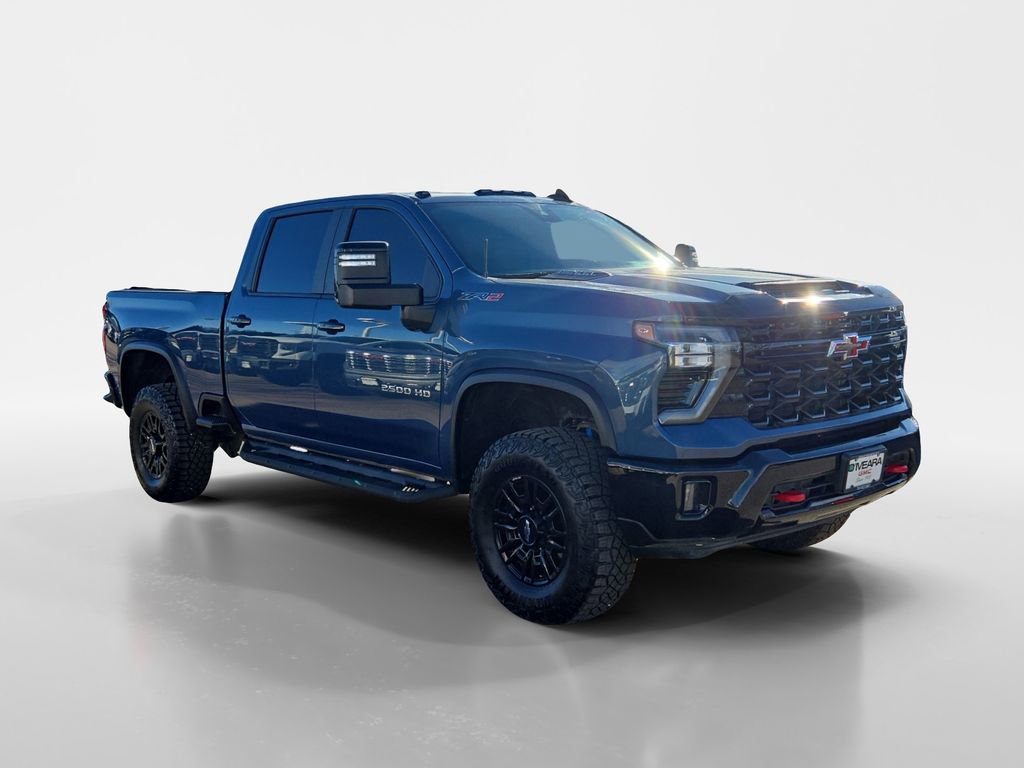 Used 2024 Chevrolet Silverado 2500 ZR2 w/ Technology Package image 9