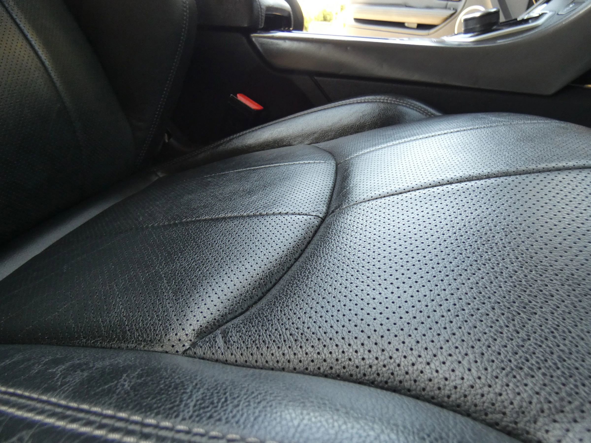 Used 2018 Land Rover Range Rover Evoque SE Dynamic image 30