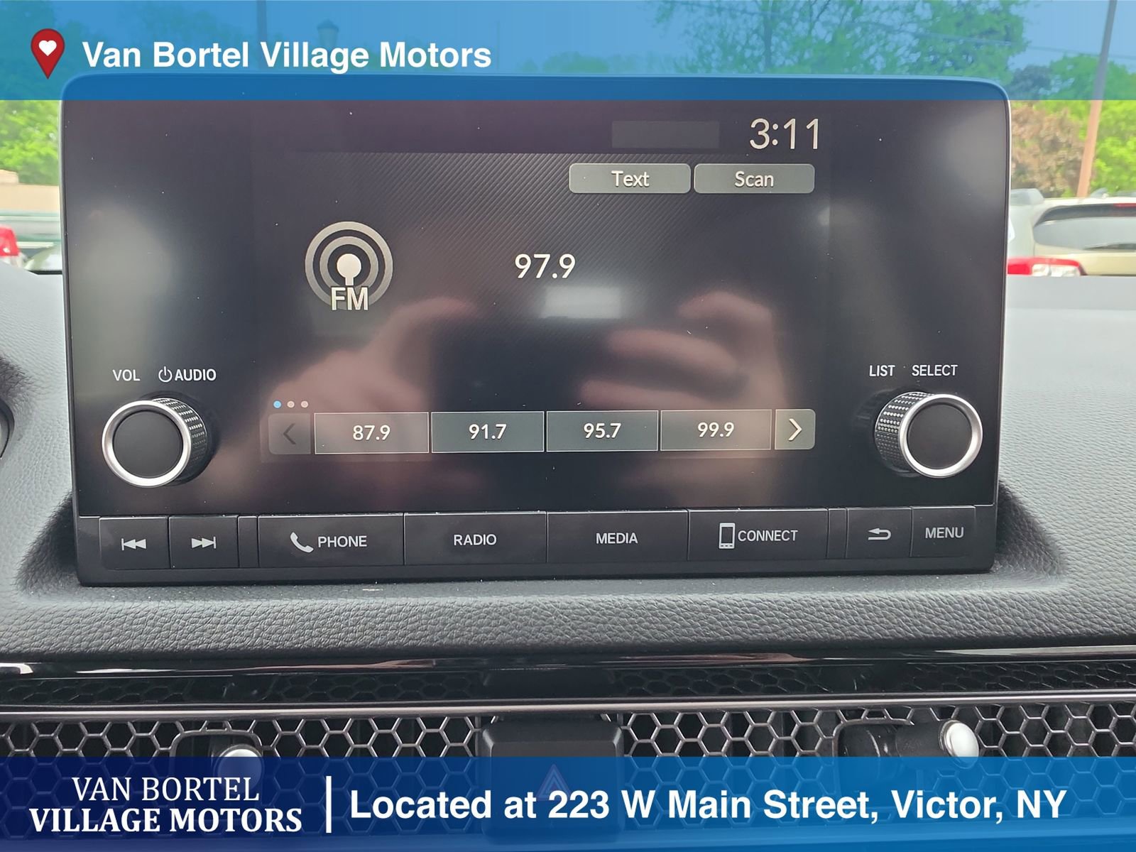 Used 2022 Honda Civic EX image 18
