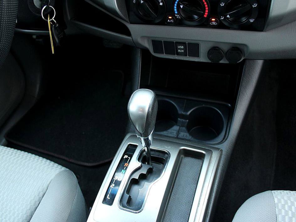 Used 2014 Toyota Tacoma PreRunner image 16