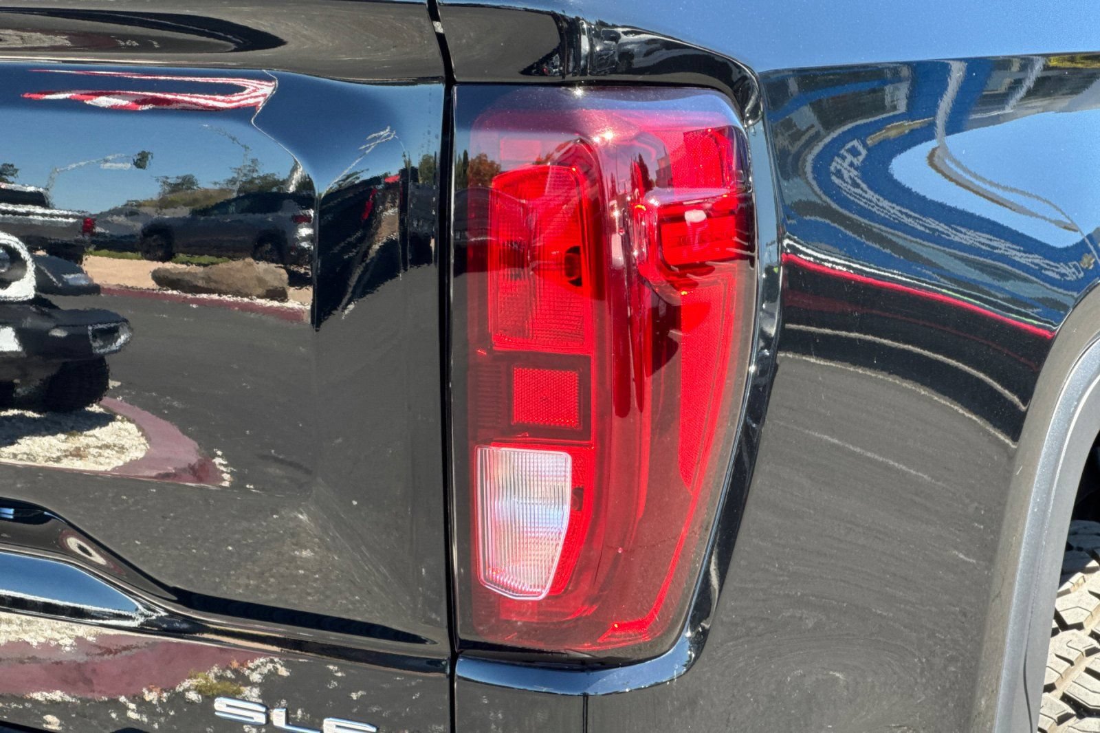 Used 2024 GMC Sierra 1500 SLE RWD image 47
