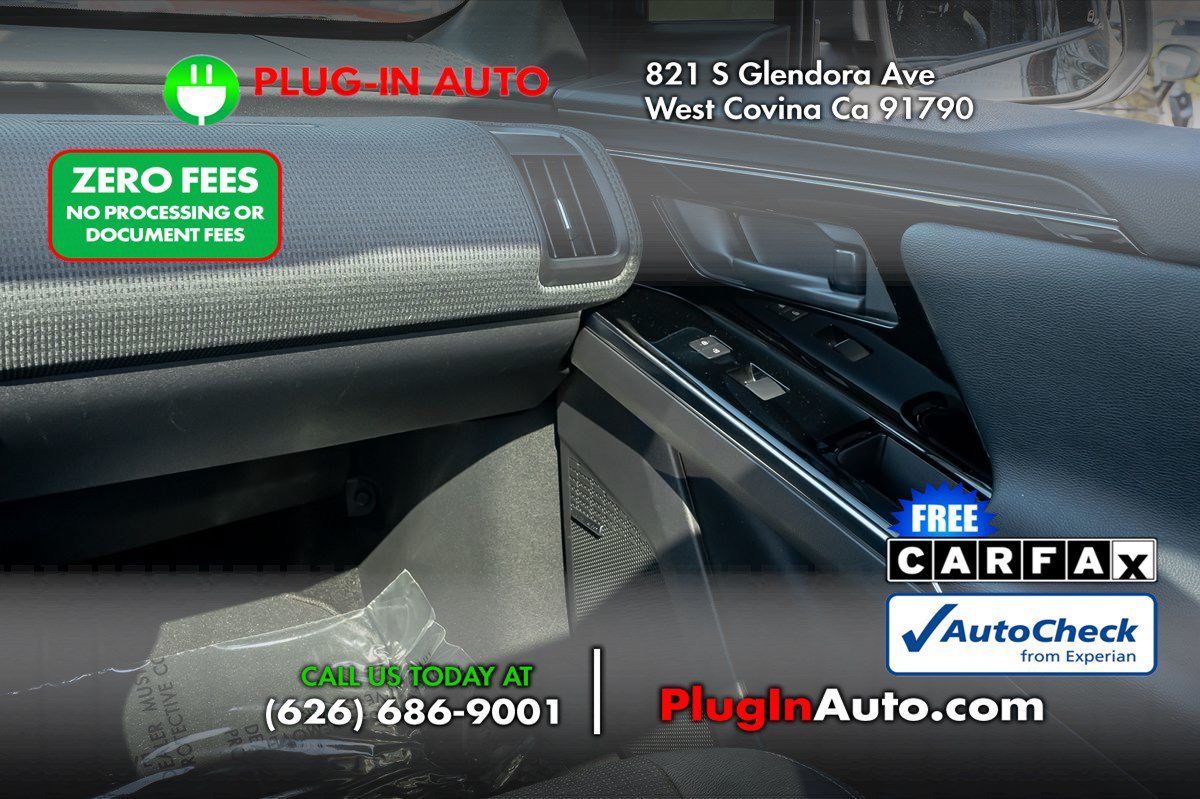 Used 2023 Subaru Solterra AWD image 22