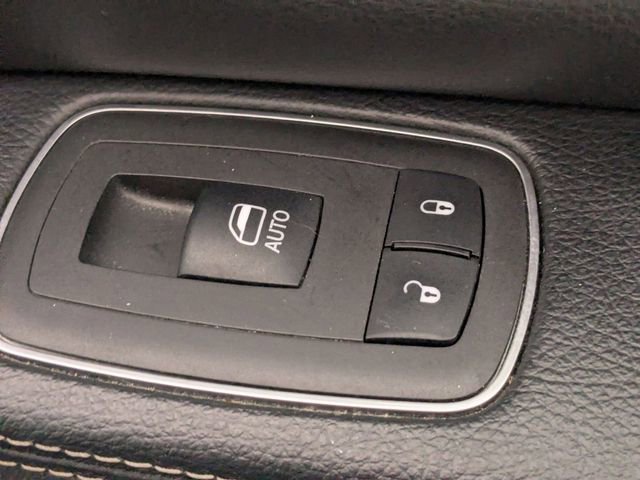 Used 2024 RAM 1500 Laramie image 36