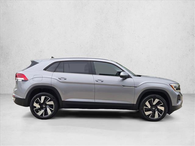 Used 2025 Volkswagen Atlas Cross Sport SE AWD/4WD video 4
