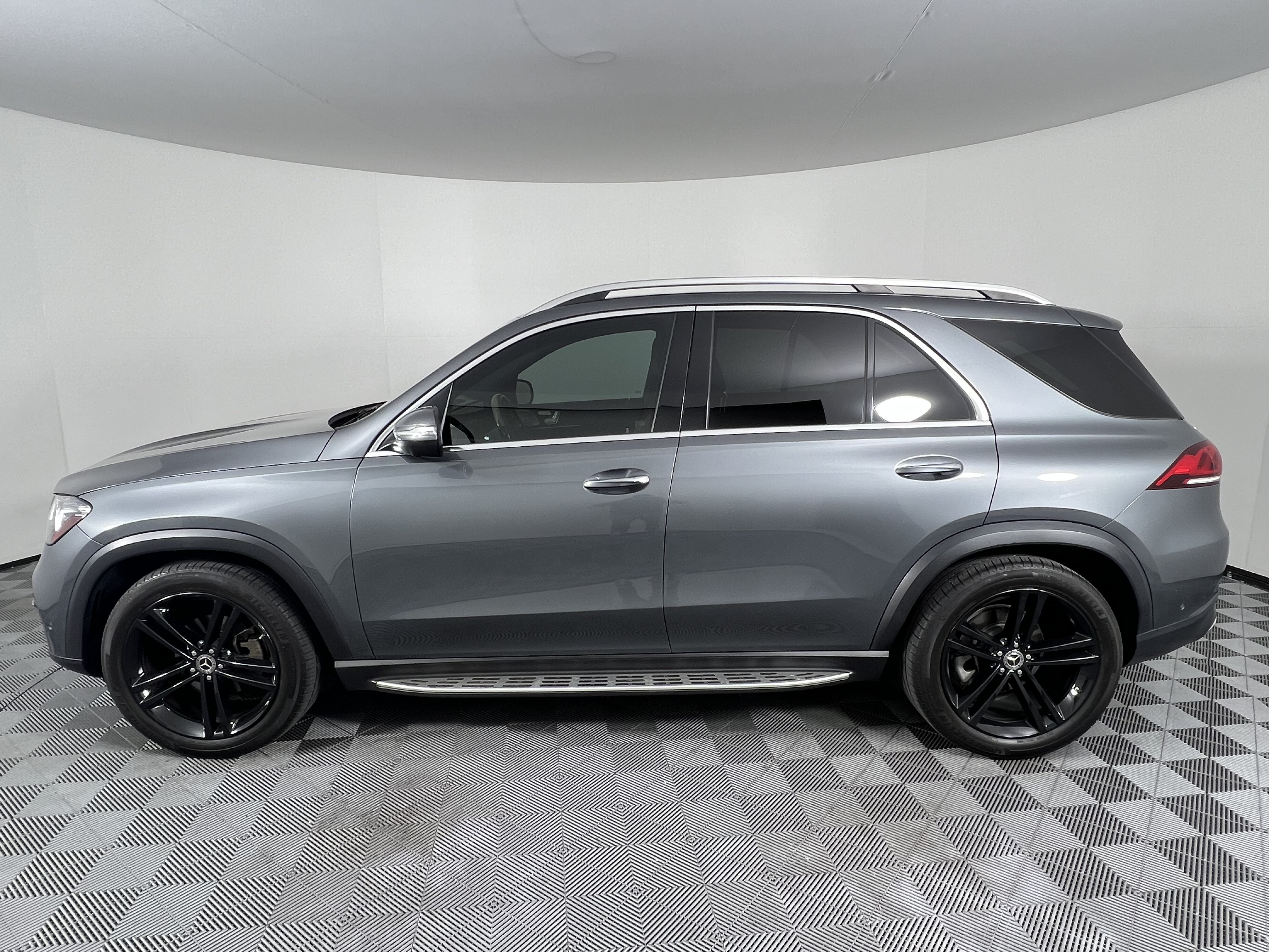 Certified 2020 Mercedes-Benz GLE 350 4MATIC image 9