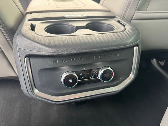 Used 2025 Ford Expedition Active image 27