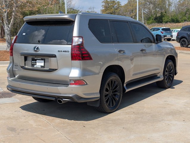 Used 2022 Lexus GX 460 Luxury w/ Sport Design Package AWD/4WD image 16