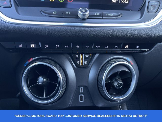 Used 2024 Chevrolet Blazer LT w/ Midnight/Sport Edition FWD image 18