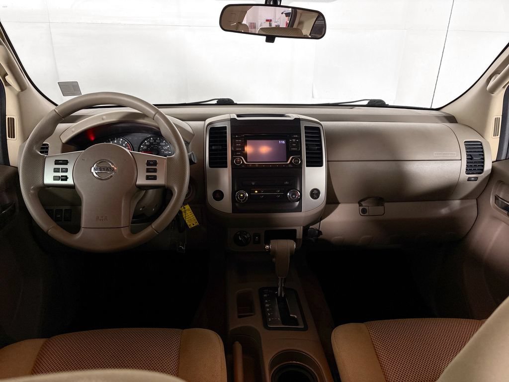 Used 2015 Nissan Frontier SV AWD/4WD image 12