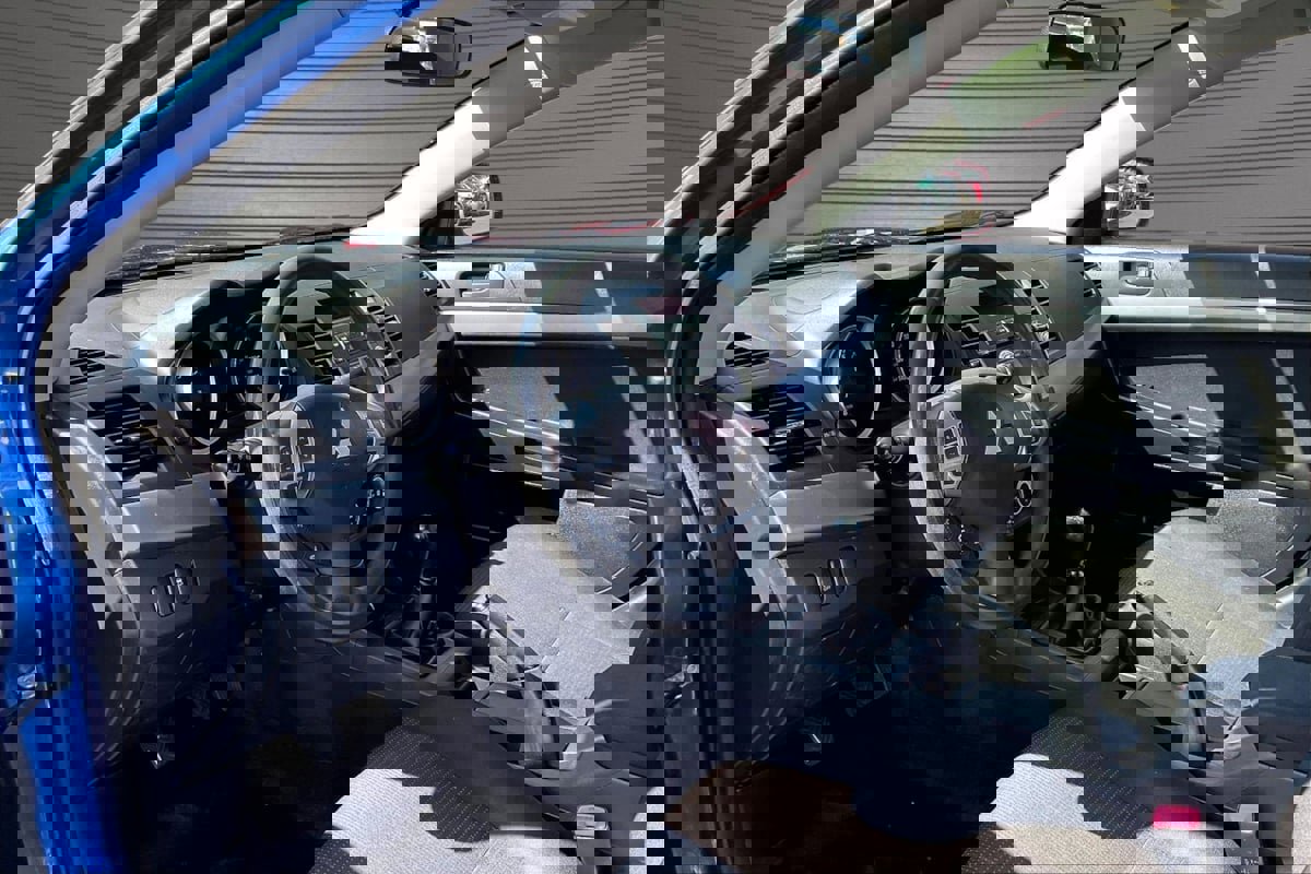 Used 2011 Mitsubishi Lancer ES image 16