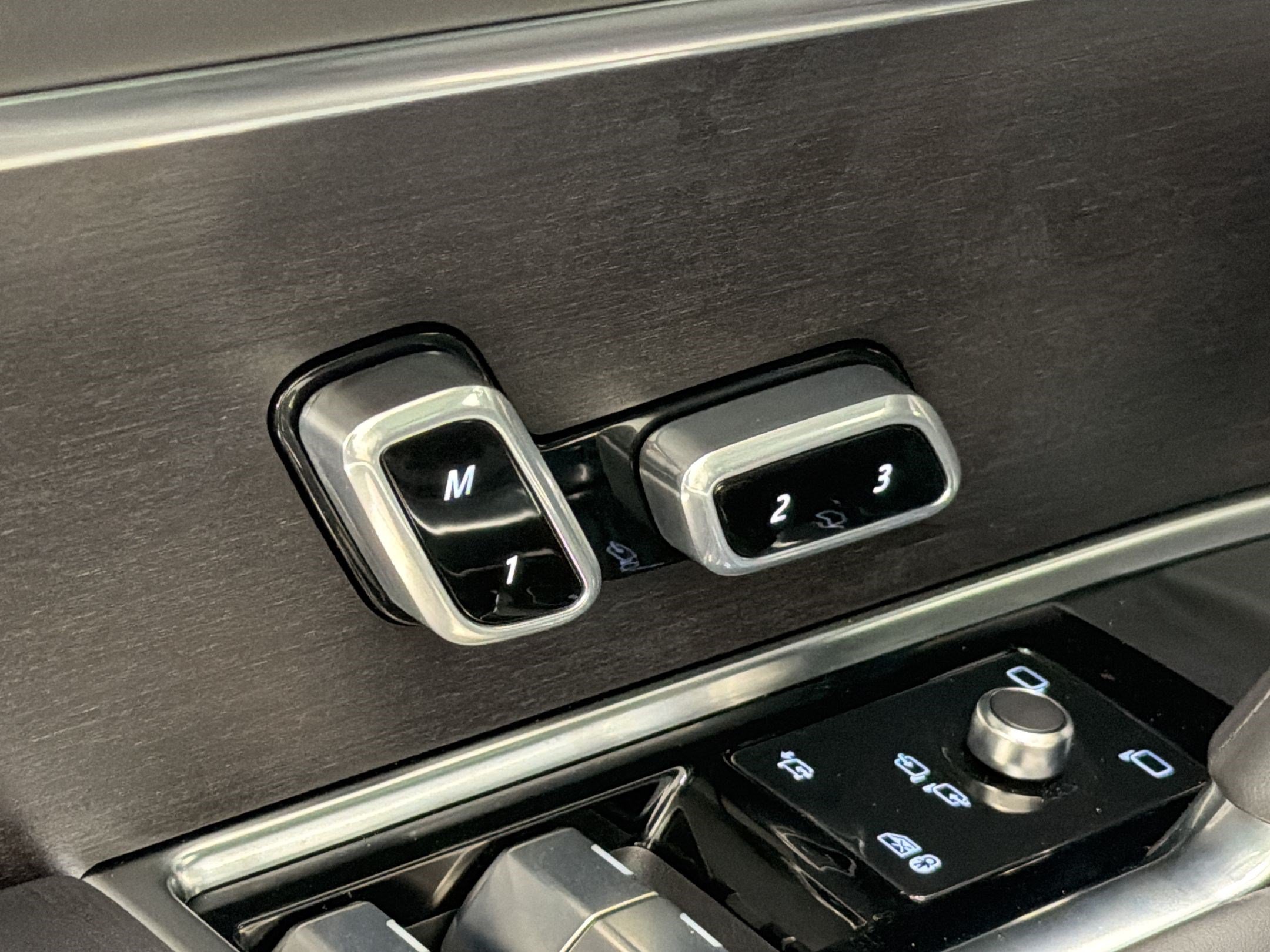 New 2026 Land Rover Range Rover SE AWD/4WD image 28