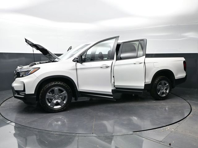 Certified 2025 Honda Ridgeline TrailSport image 42