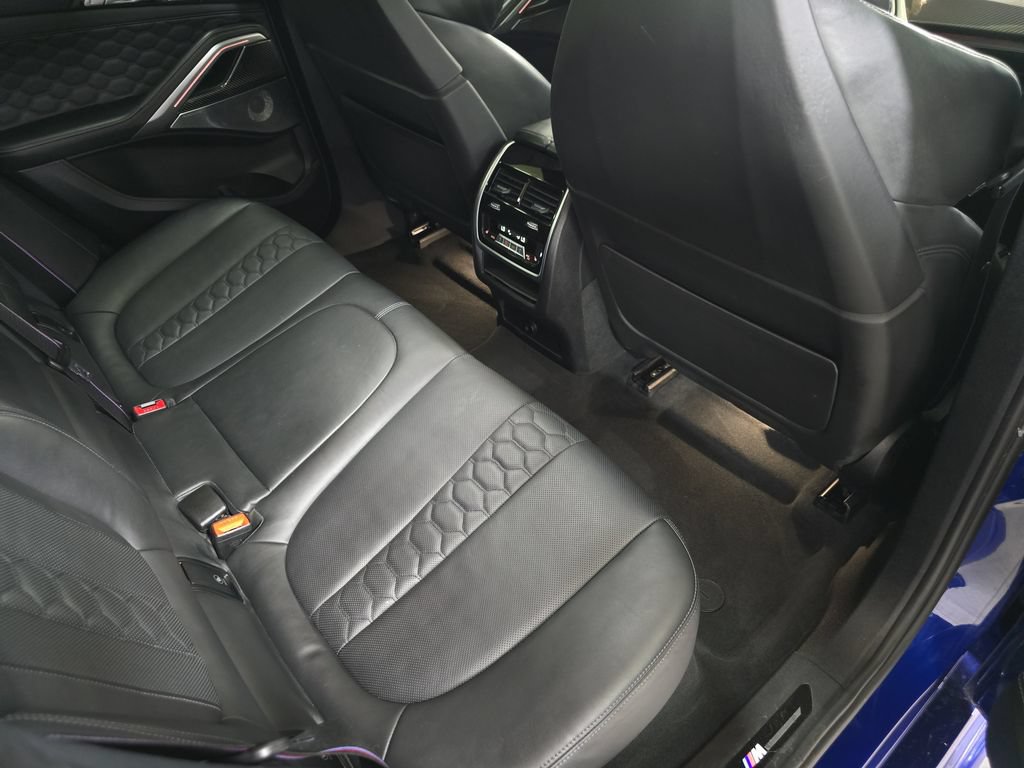 Used 2020 BMW X6 M Competition w/ Executive Package AWD/4WD image 16