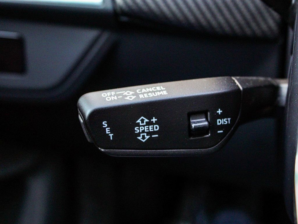 Used 2024 Audi e-tron GT Premium Plus image 28