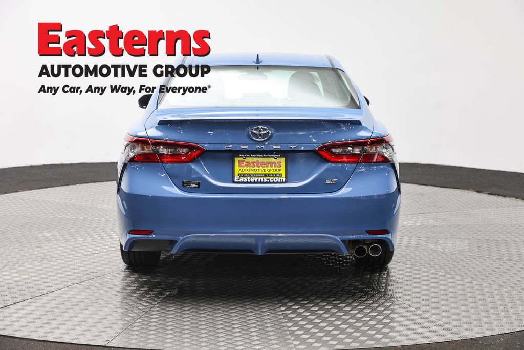 Used 2023 Toyota Camry SE FWD image 6