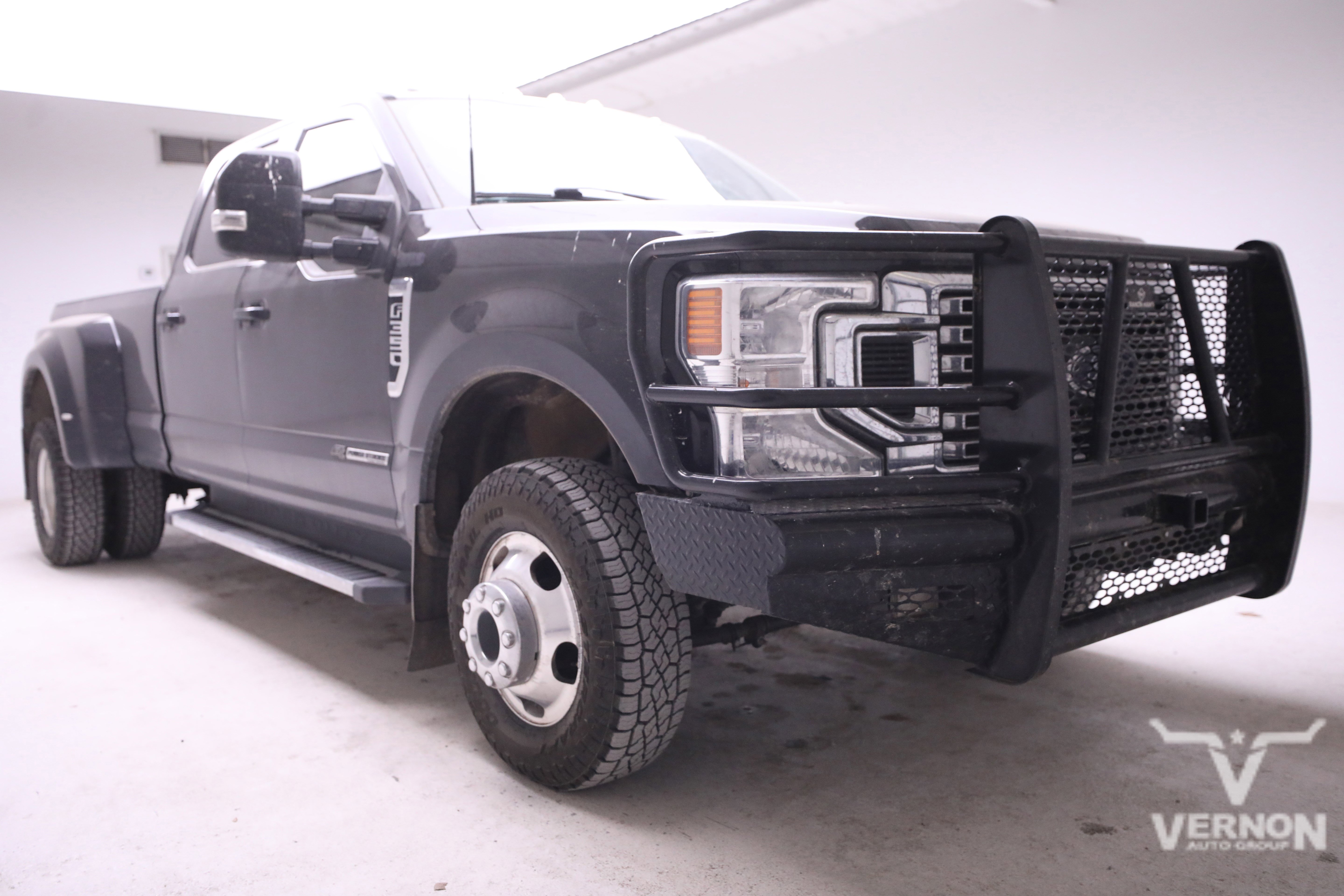 Used 2022 Ford F350 Lariat w/ Lariat Value Package image 6