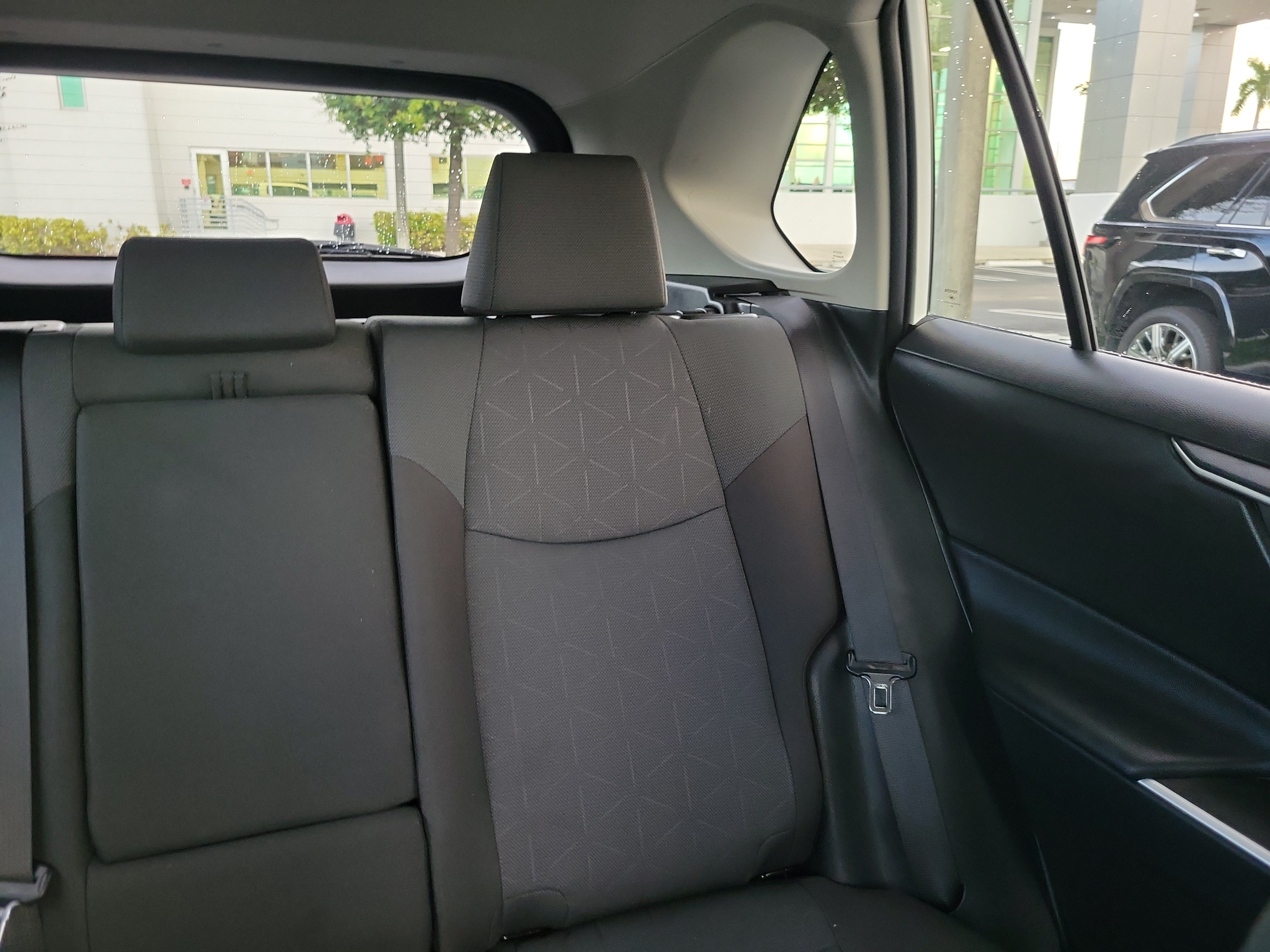 Used 2025 Toyota RAV4 XLE w/ Convenience Package FWD image 22