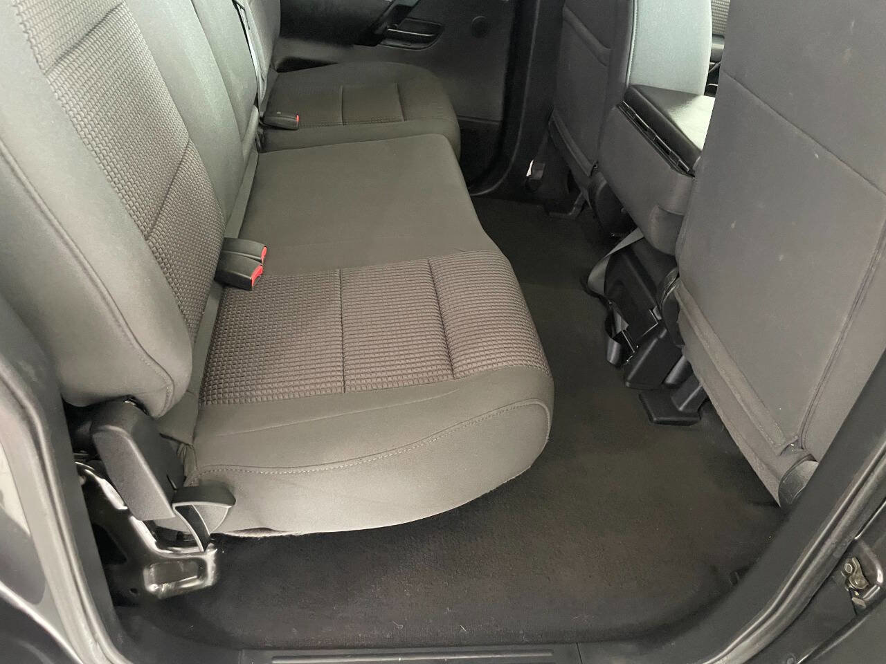 Used 2012 Nissan Titan SV image 24