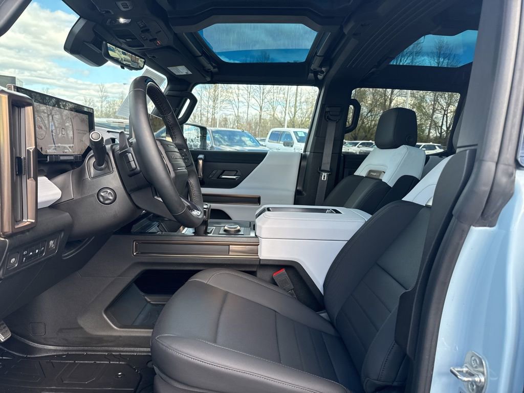 Used 2024 GMC Hummer EV 3X w/ LPO, Illumination Package image 9
