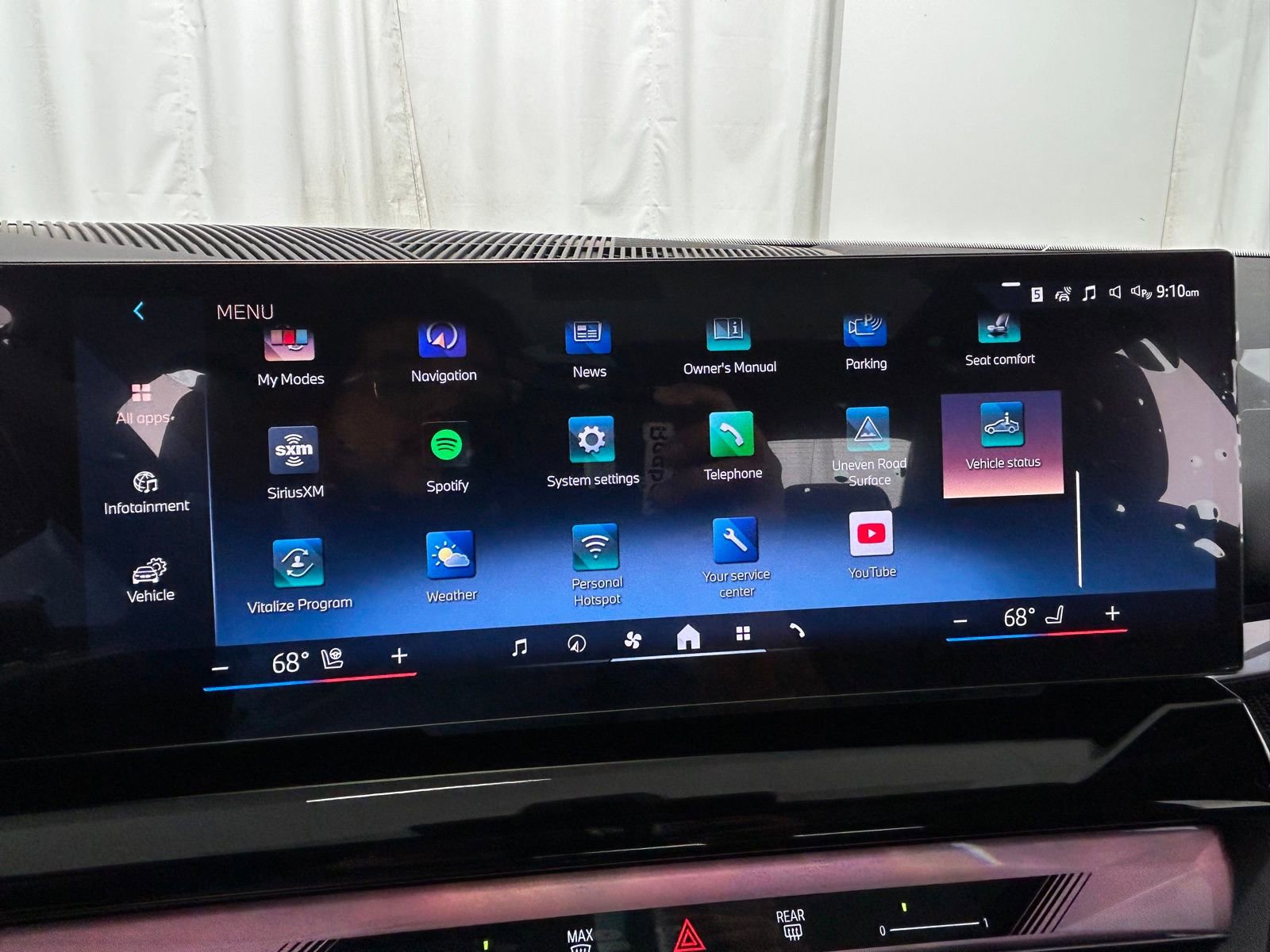 Used 2026 BMW 550e xDrive image 16