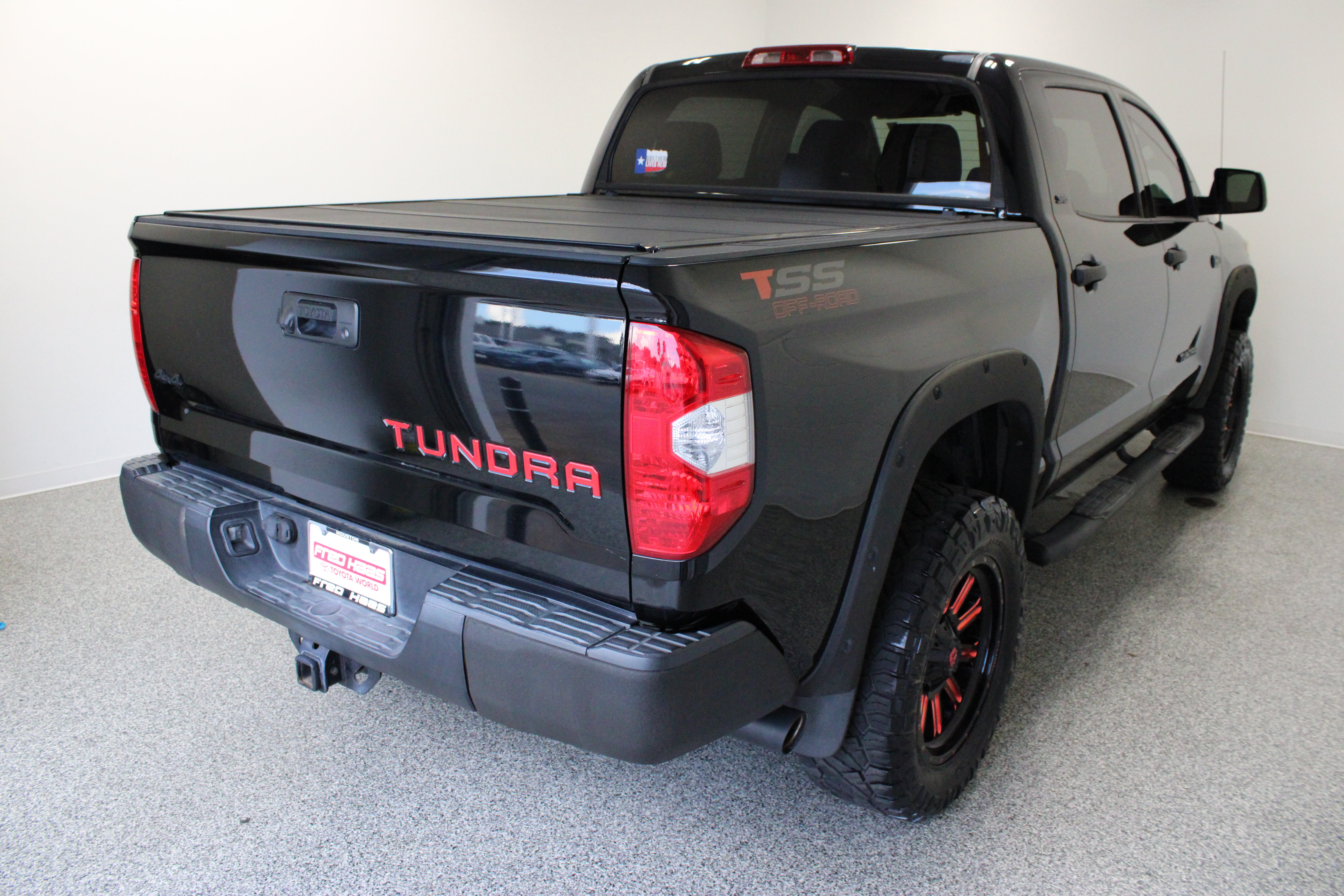 Used 2019 Toyota Tundra SR5 w/ SR5 Upgrade Package AWD/4WD image 7