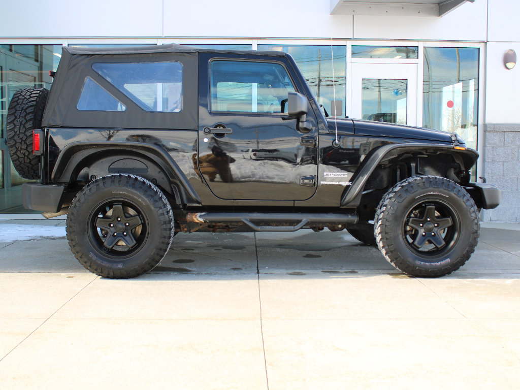 Used 2018 Jeep Wrangler Sport S image 4