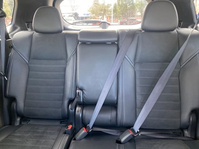 Used 2024 Mitsubishi Outlander SE image 12