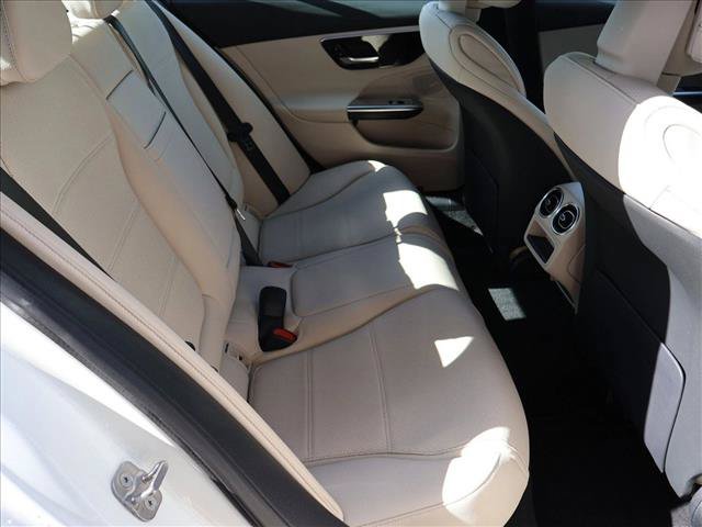 Used 2025 Mercedes-Benz C 300 4MATIC Sedan image 26