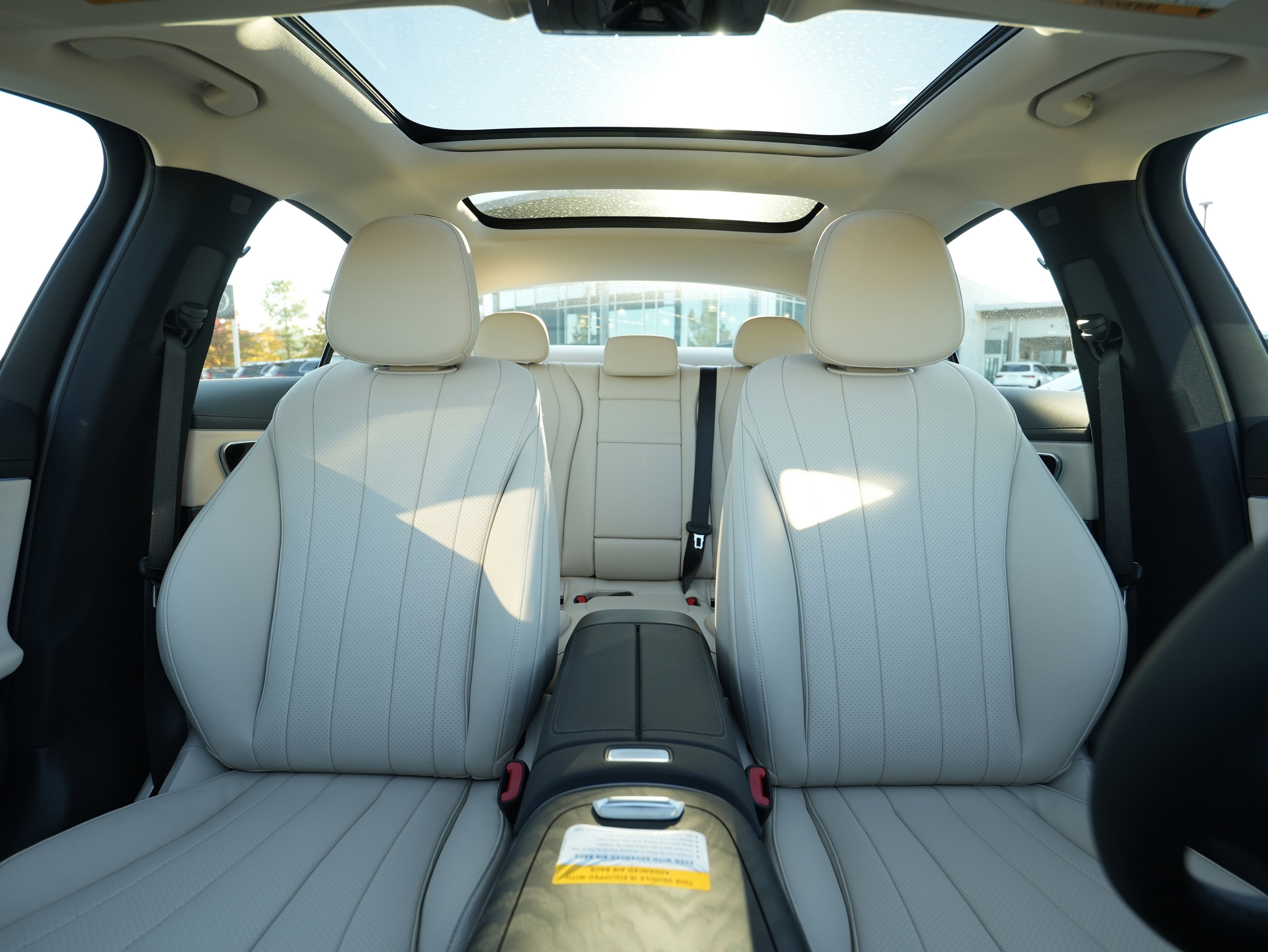 New 2026 Mercedes-Benz E 350 4MATIC Sedan image 30