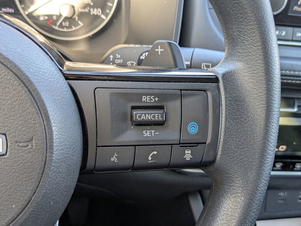 Used 2023 Nissan Rogue SV image 26