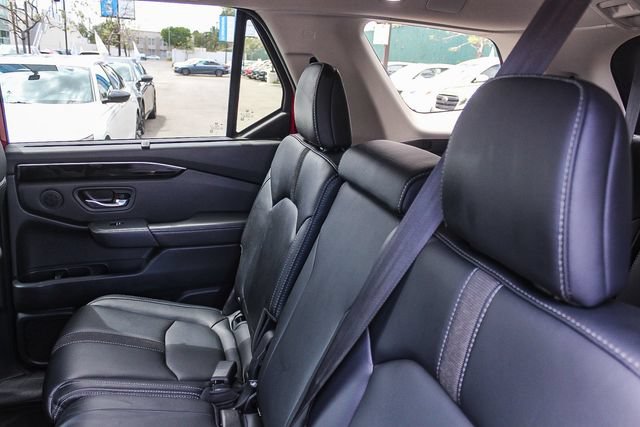 Used 2025 Honda Pilot Touring image 24