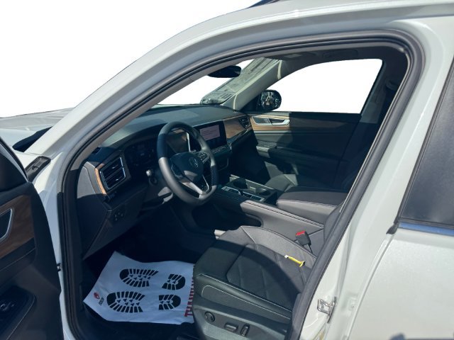 New 2026 Volkswagen Atlas SE FWD image 9