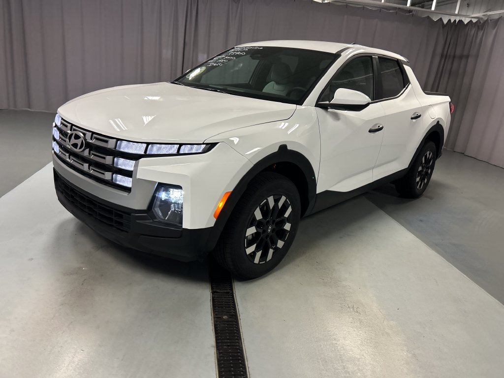 New 2027 Hyundai Santa Cruz SE AWD/4WD image 3