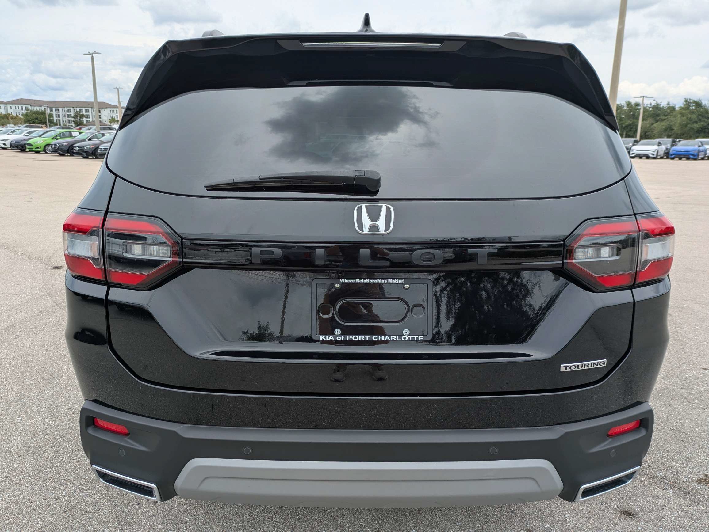 Used 2025 Honda Pilot Touring image 6