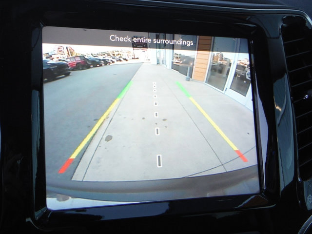 Certified 2022 Jeep Cherokee Limited AWD/4WD image 5