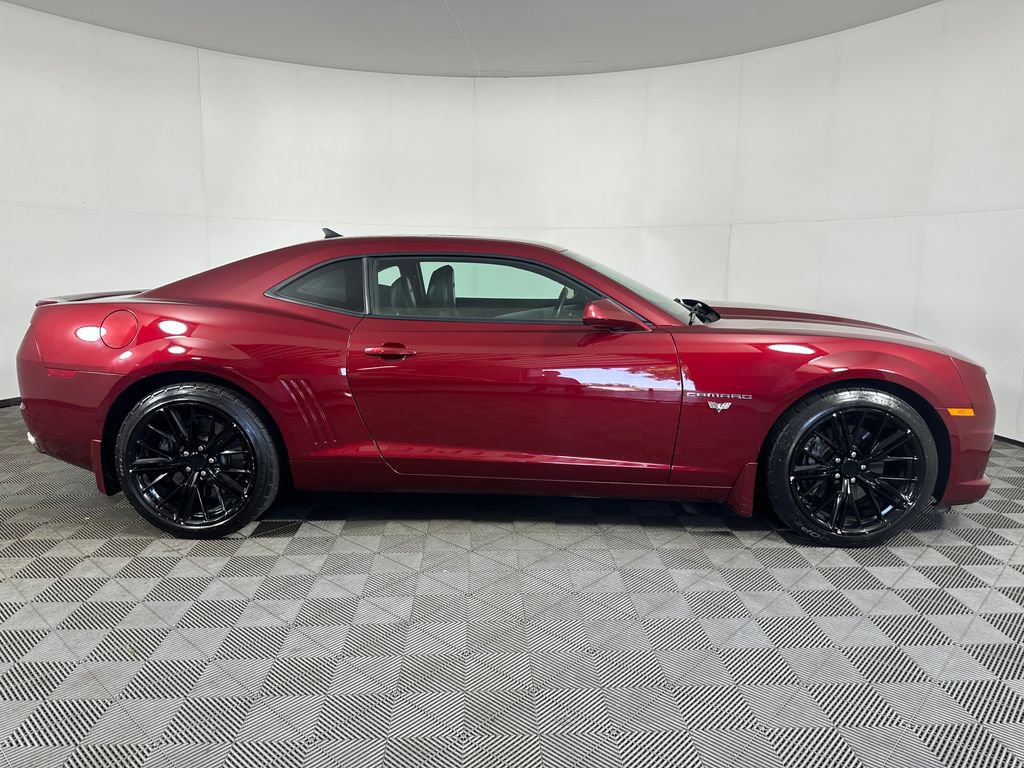 Used 2010 Chevrolet Camaro SS w/ RS Package RWD image 6