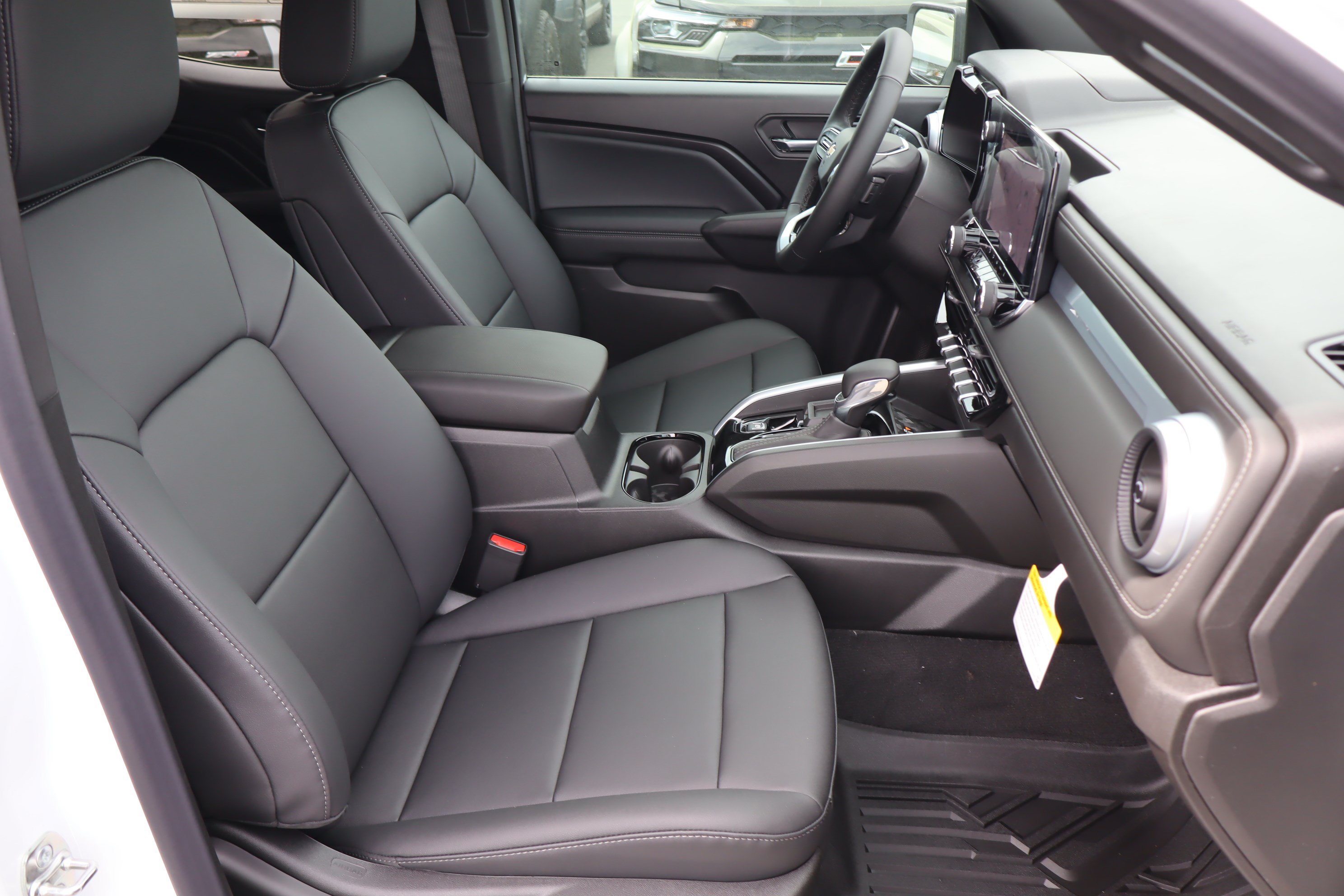New 2026 Chevrolet Colorado LT w/ LT Convenience Package RWD image 24