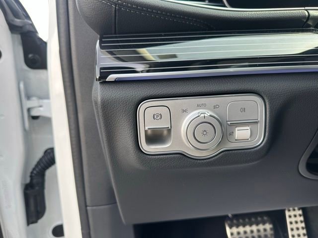 New 2026 Mercedes-Benz GLS 450 4MATIC image 12