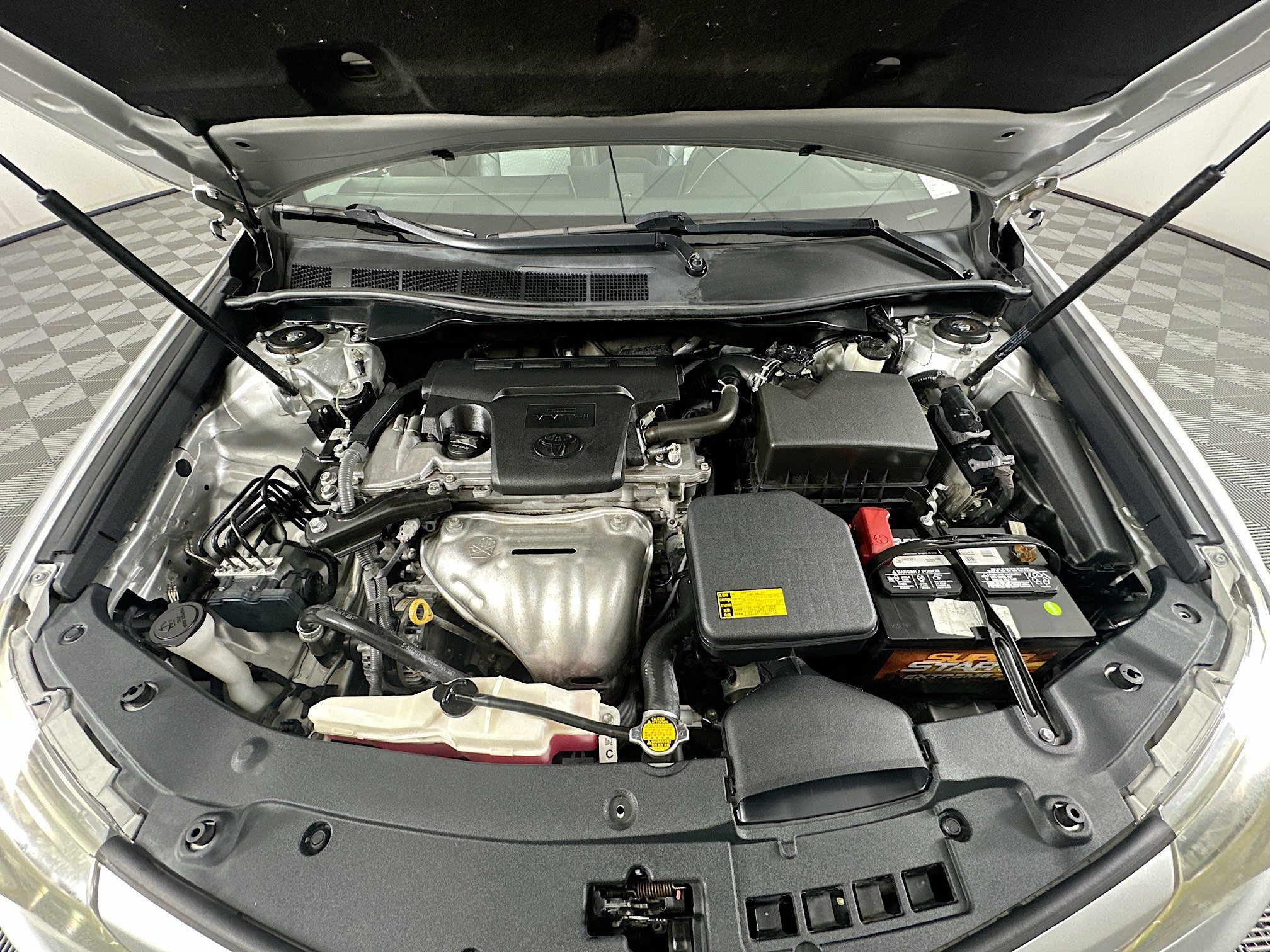 Used 2014 Toyota Camry SE image 31