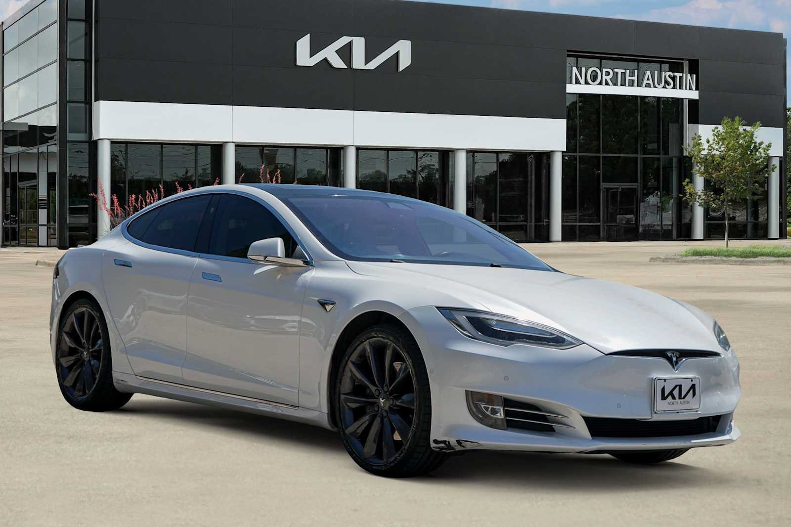 Used 2017 Tesla Model S 75D AWD/4WD image 7