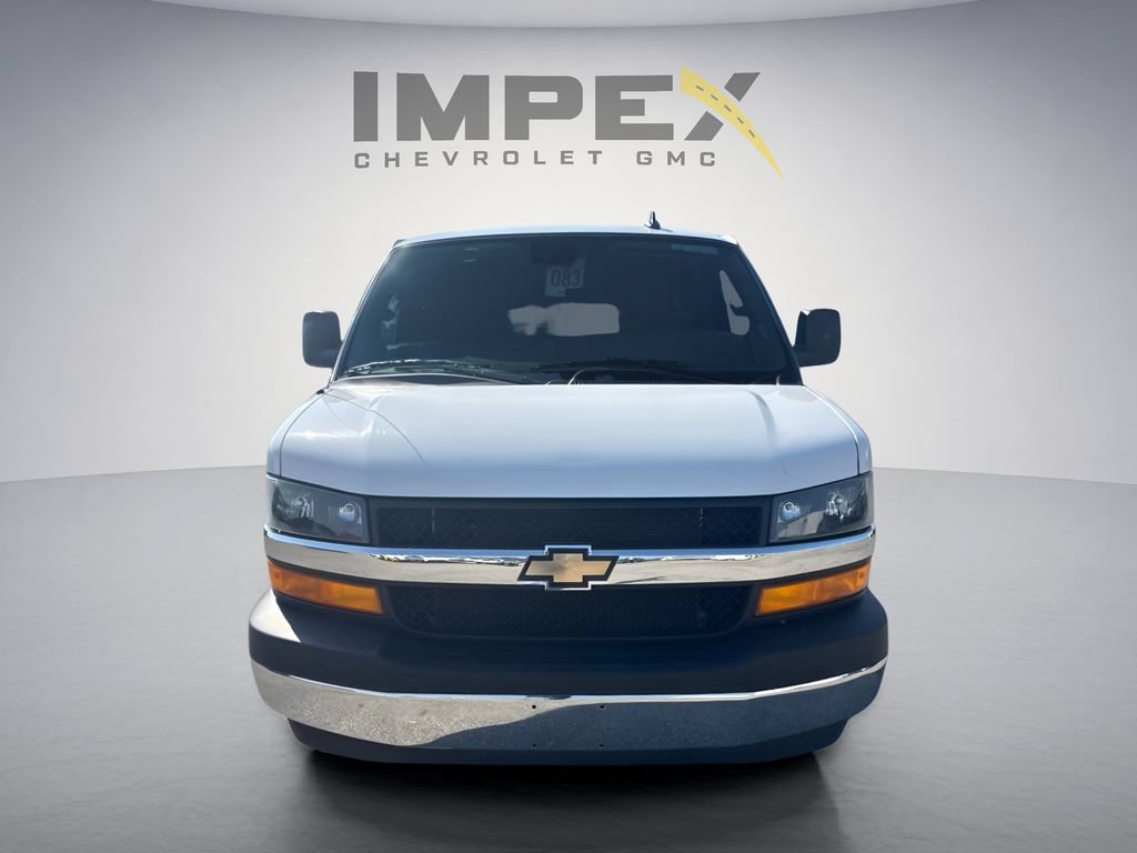 Used 2025 Chevrolet Express 3500 LT w/ LT Preferred Equipment Group RWD video 1